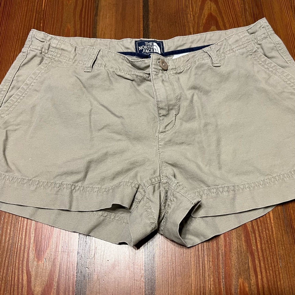 North Face Women's Khaki Shorts Size 12 Regular